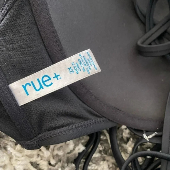 Black Rue 21 Plus Swim Top - Picture 3 of 3